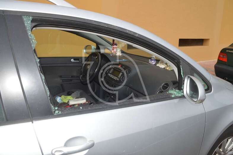 Imagen de uno de los cuatro vehículos que fueron robados en la madrugada de este jueves (Foto TA)